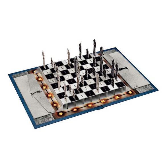 Wizard Chess Set - Picture 7 of 11